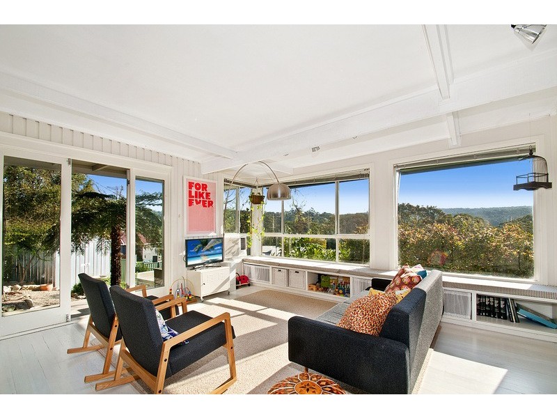 5 Parkes Street, Helensburgh NSW 2508