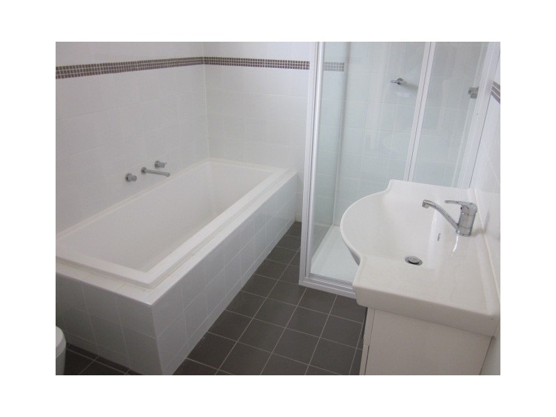 3 Stuart Street, Helensburgh NSW 2508