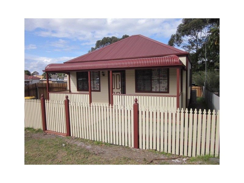 3 Stuart Street, Helensburgh NSW 2508