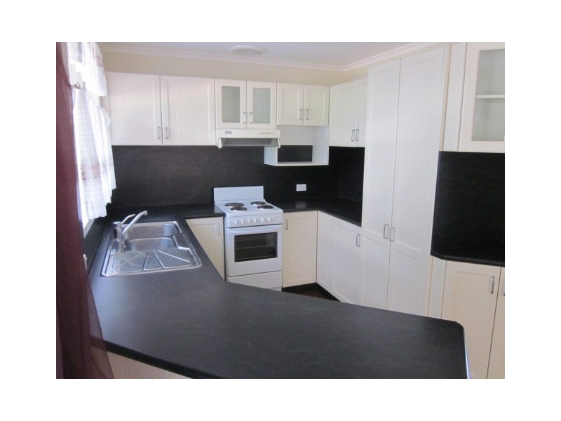 28 Lunar Avenue, Heathcote NSW 2233