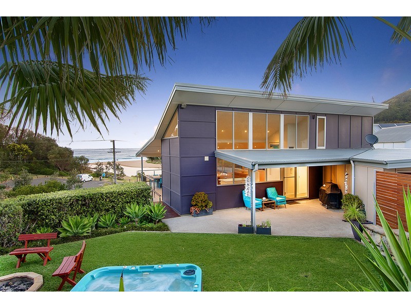 20 Seaview Crescent, Stanwell Park NSW 2508