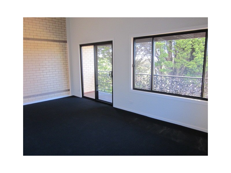 96 Parkes Street, Helensburgh NSW 2508