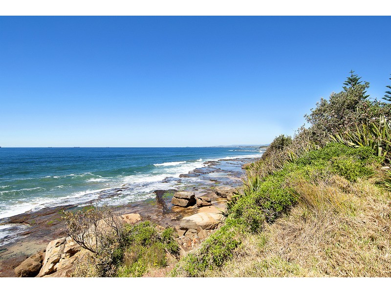 633 Lawrence Hargrave Dr, Wombarra NSW 2515