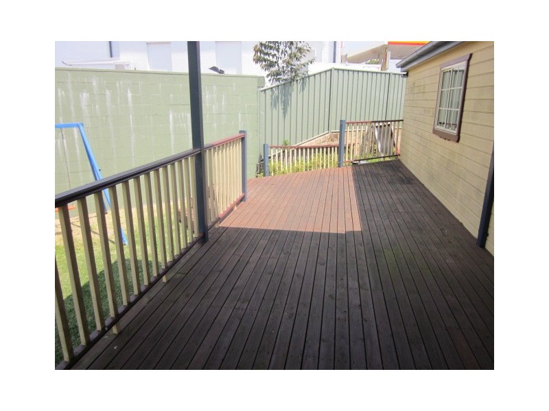 147 Parkes Street, Helensburgh NSW 2508