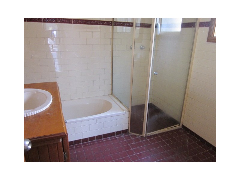 147 Parkes Street, Helensburgh NSW 2508