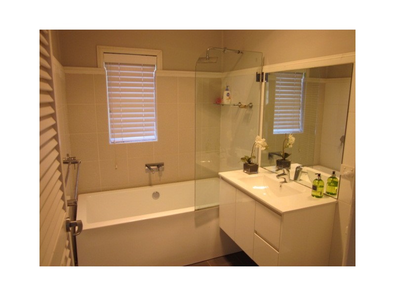 154 Parkes Street, Helensburgh NSW 2508