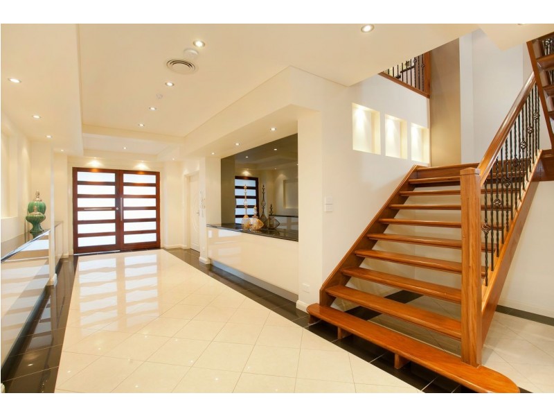 2J Mountain Road, Austinmer NSW 2515