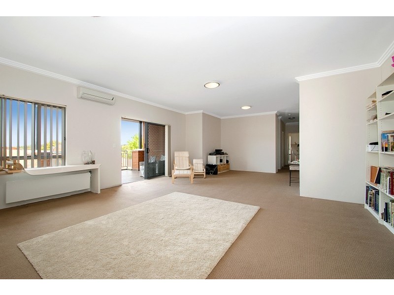 13/9 Stuart Street, Helensburgh NSW 2508