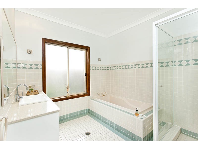 7 Roebourne Street, Yarrawarrah NSW 2233