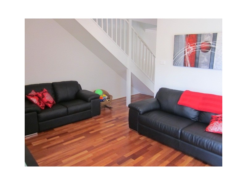 4 Walker Lane, Helensburgh NSW 2508