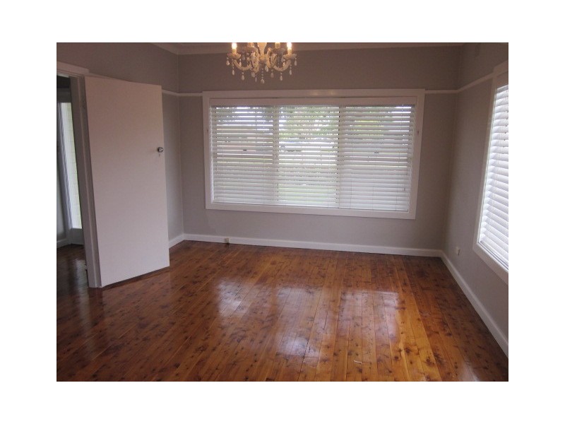 154 Parkes Street, Helensburgh NSW 2508