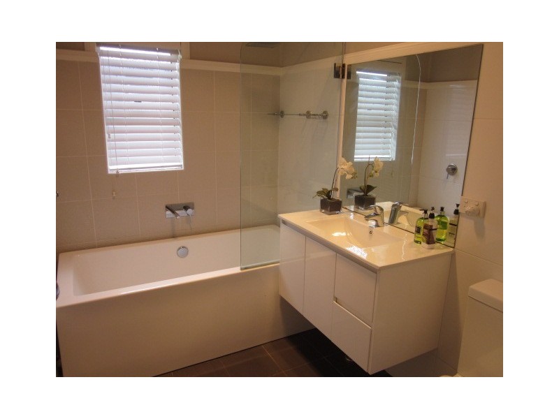 154 Parkes Street, Helensburgh NSW 2508