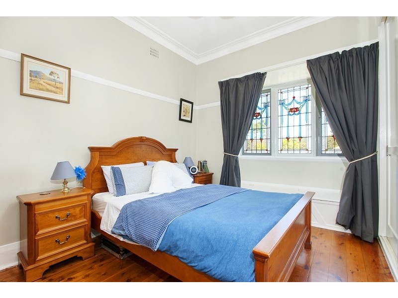 12 Foster Street, Helensburgh NSW 2508