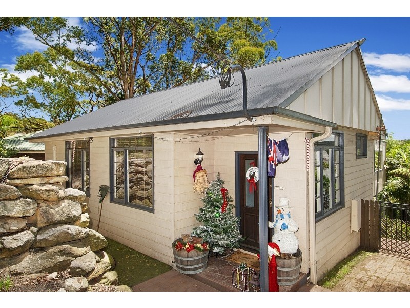 93 The Crescent, Helensburgh NSW 2508