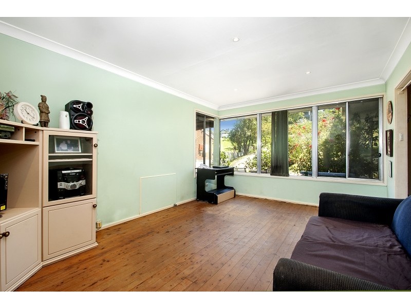 107 Parkes Street, Helensburgh NSW 2508