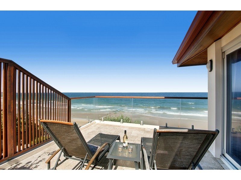 2 Corbett Avenue, Thirroul NSW 2515