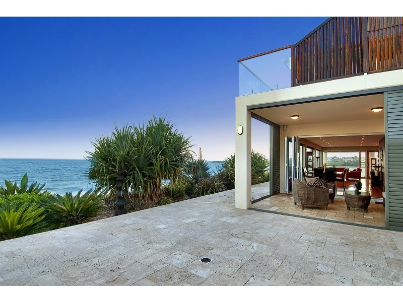 2 Corbett Avenue, Thirroul NSW 2515