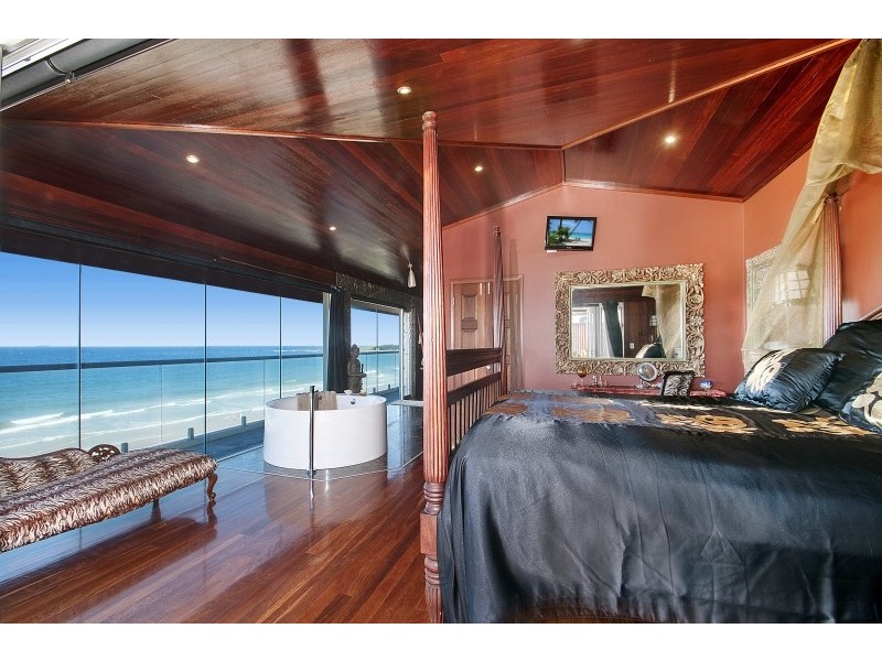 2 Corbett Avenue, Thirroul NSW 2515