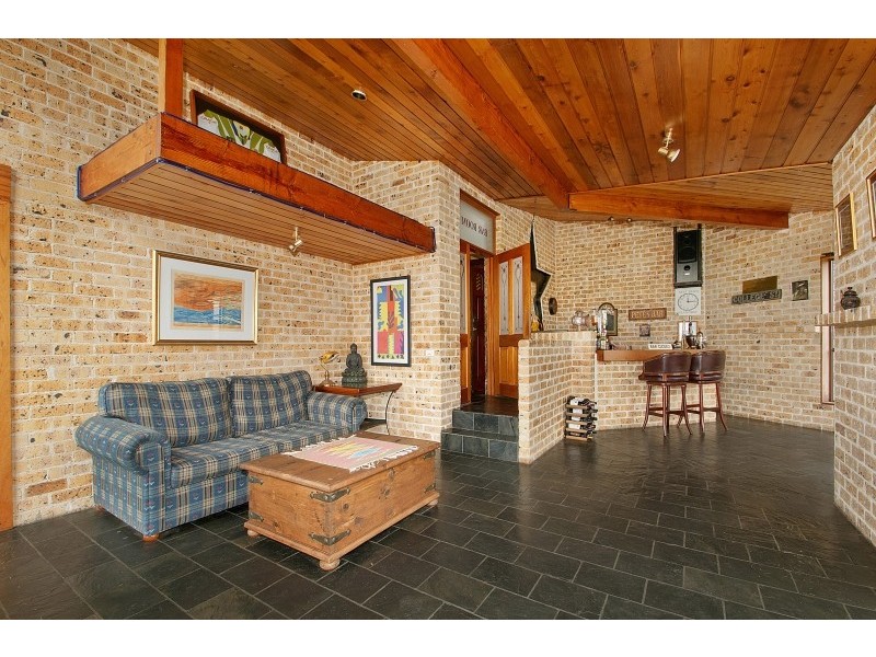 7 Canobolas Place, Yarrawarrah NSW 2233