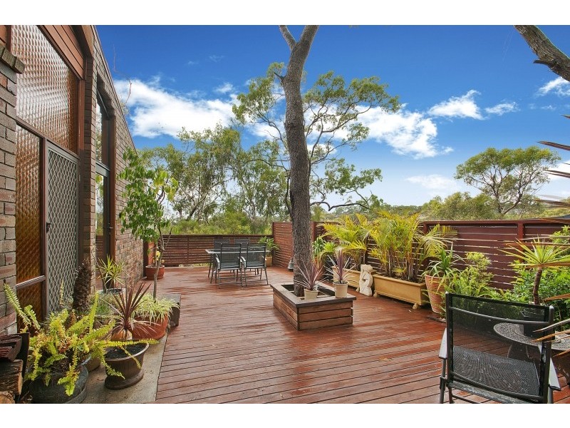 7 Canobolas Place, Yarrawarrah NSW 2233