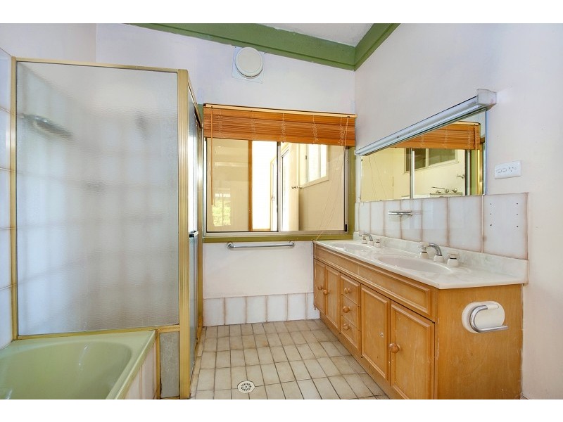 253 Princes Highway, Helensburgh NSW 2508