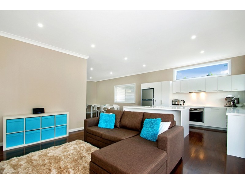 6 Fletcher Street, Helensburgh NSW 2508