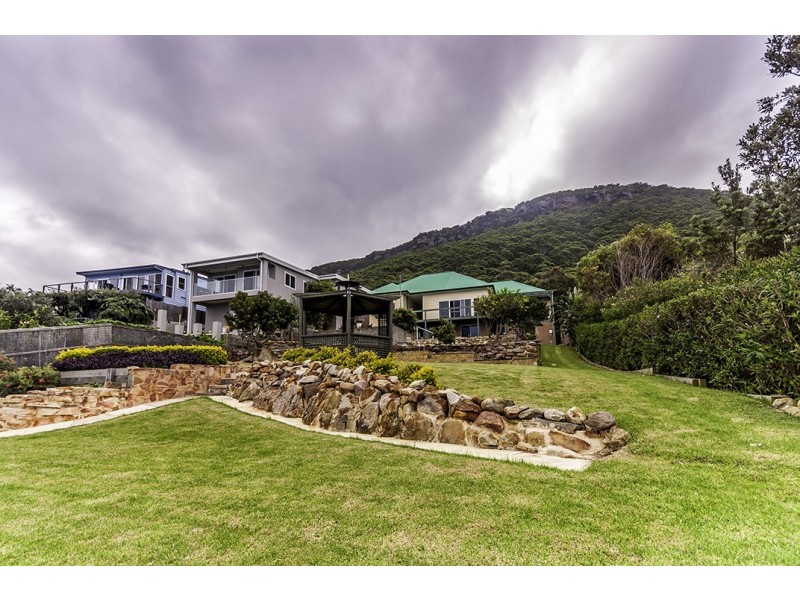213 Lawrence Hargrave Drive, Coalcliff NSW 2508