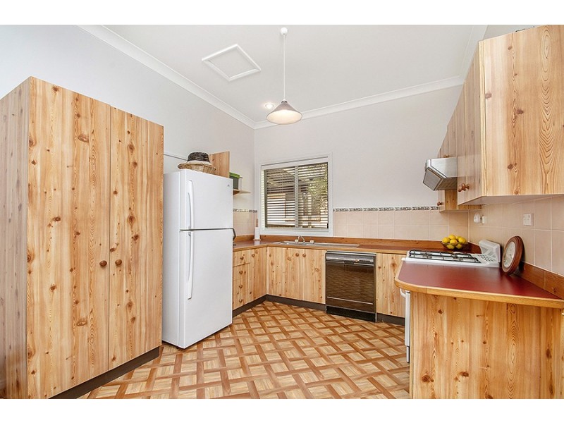 13 Rosebery Street, Heathcote NSW 2233