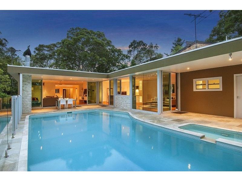 850 Henry Lawson Drive, Picnic Point NSW 2213