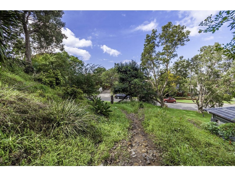 16 Joanne Street, Woonona NSW 2517