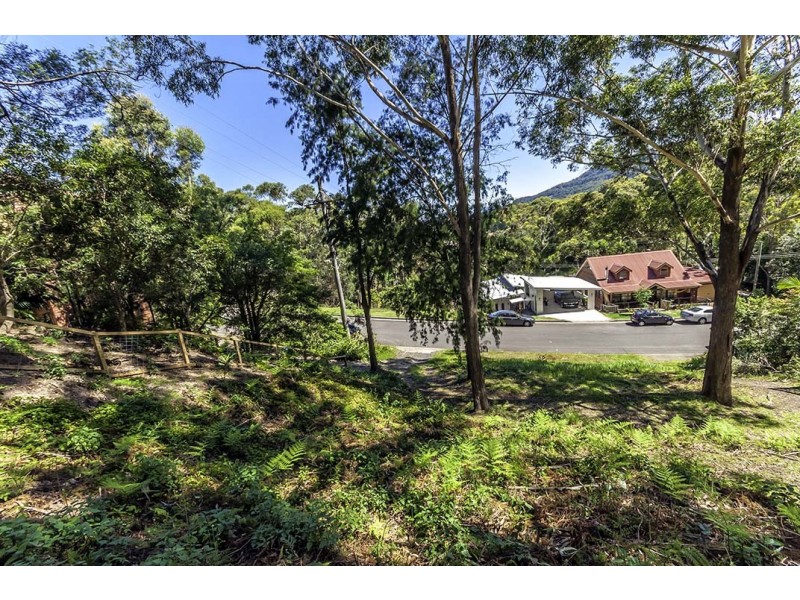 6 Alanson Avenue, Bulli NSW 2516