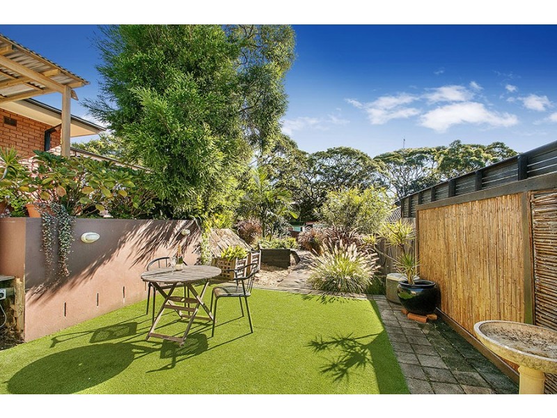 37 The Crescent, Helensburgh NSW 2508