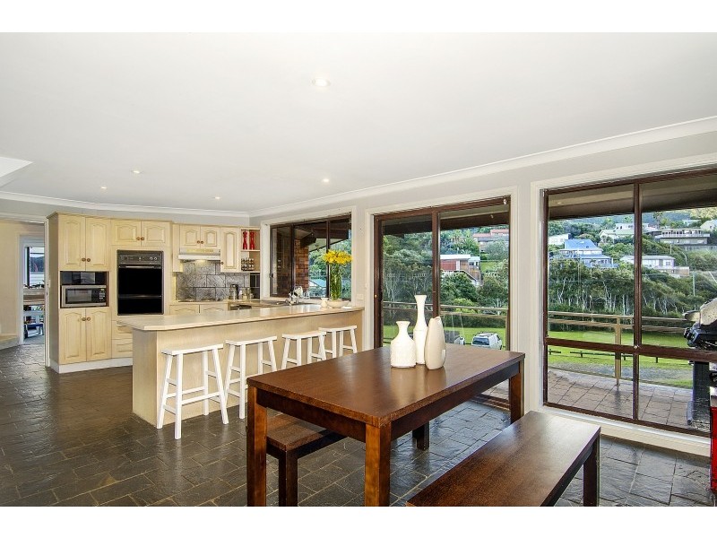 38 Lower Coast Road, Stanwell Park NSW 2508
