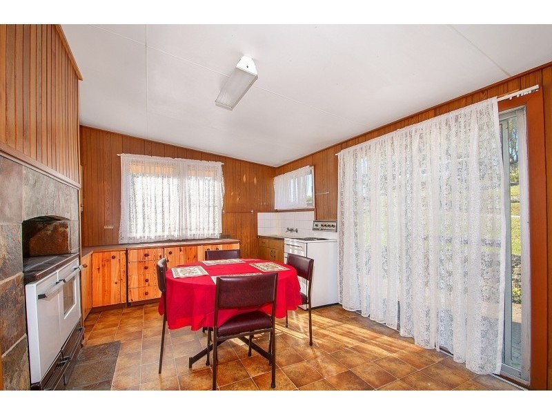 29 Halls Road, Helensburgh NSW 2508