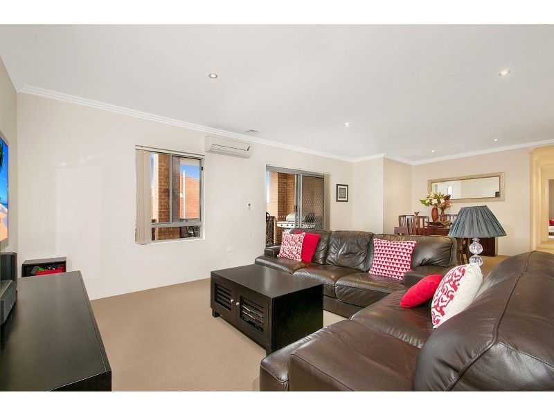 10/9 Stuart Street, Helensburgh NSW 2508