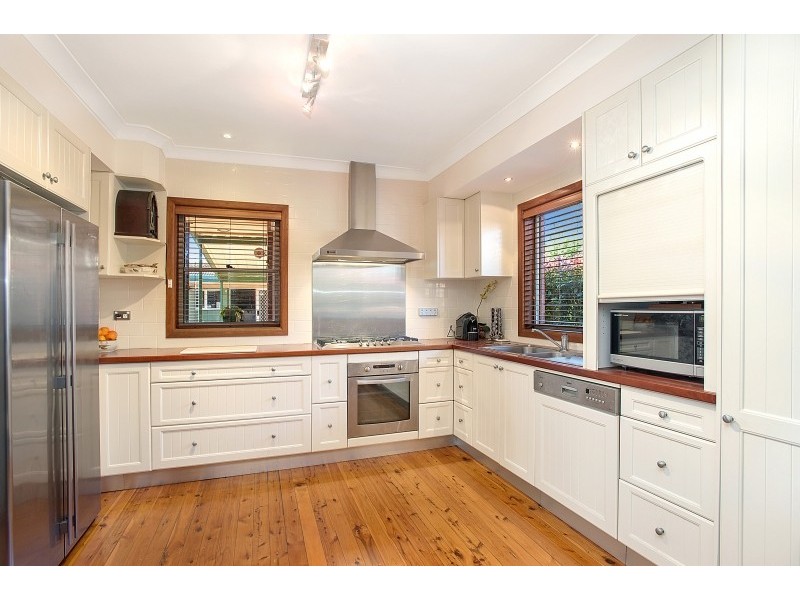 14 Nirimba Crescent, Heathcote NSW 2233