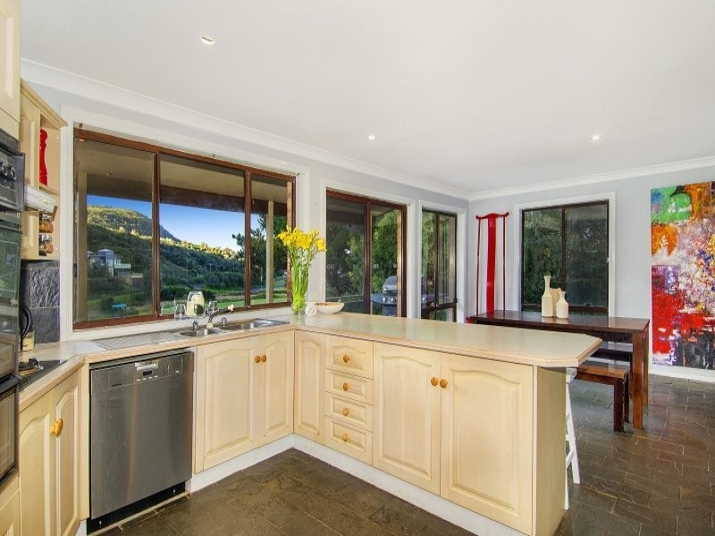 38 Lower Coast Road, Stanwell Park NSW 2508