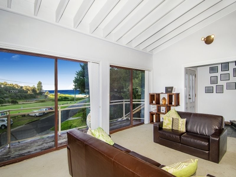 38 Lower Coast Road, Stanwell Park NSW 2508