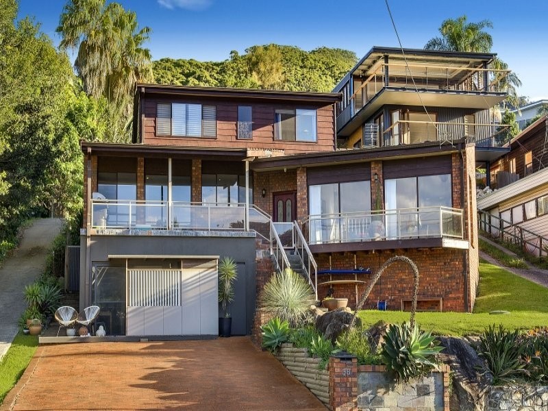 38 Lower Coast Road, Stanwell Park NSW 2508