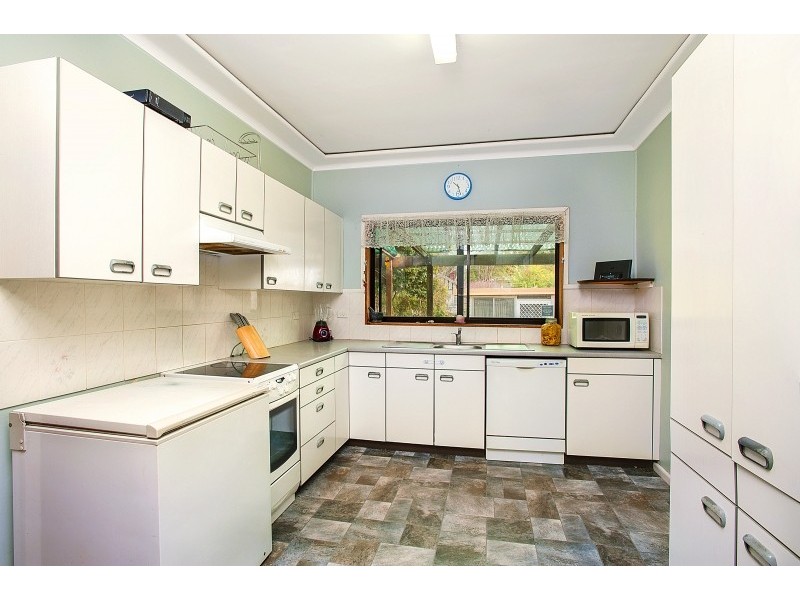 43 Parklands Avenue, Heathcote NSW 2233