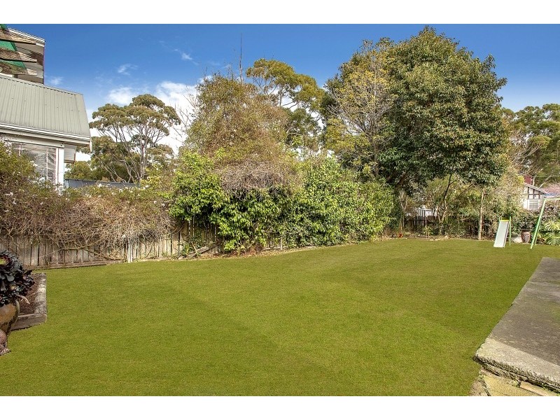 43 Parklands Avenue, Heathcote NSW 2233