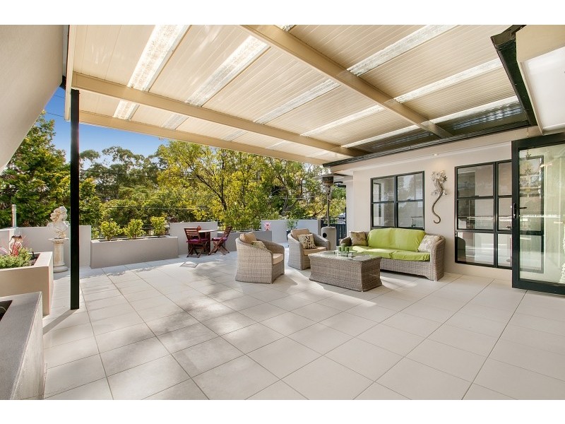 144 Garnet Road, Kirrawee NSW 2232