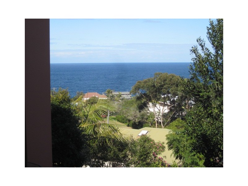 49 Chellowdene Avenue, Stanwell Park NSW 2508