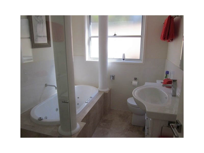 49 Chellowdene Avenue, Stanwell Park NSW 2508