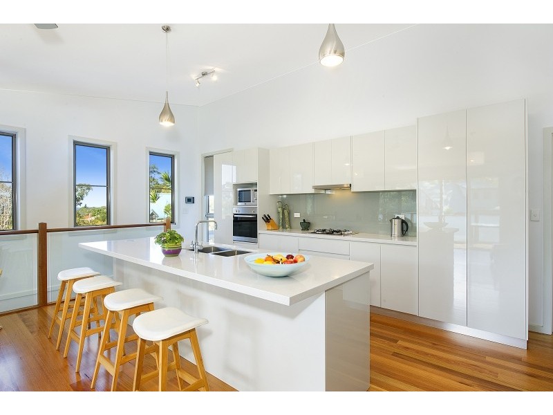 6b Pass Avenue, Thirroul NSW 2515