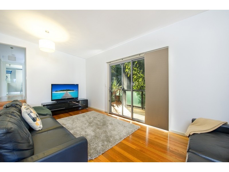 6b Pass Avenue, Thirroul NSW 2515