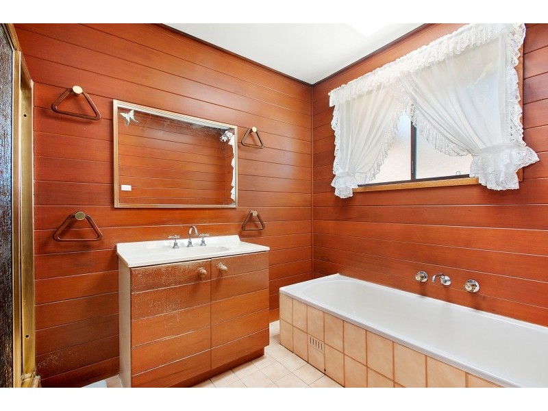 2A Hay Street, Helensburgh NSW 2508