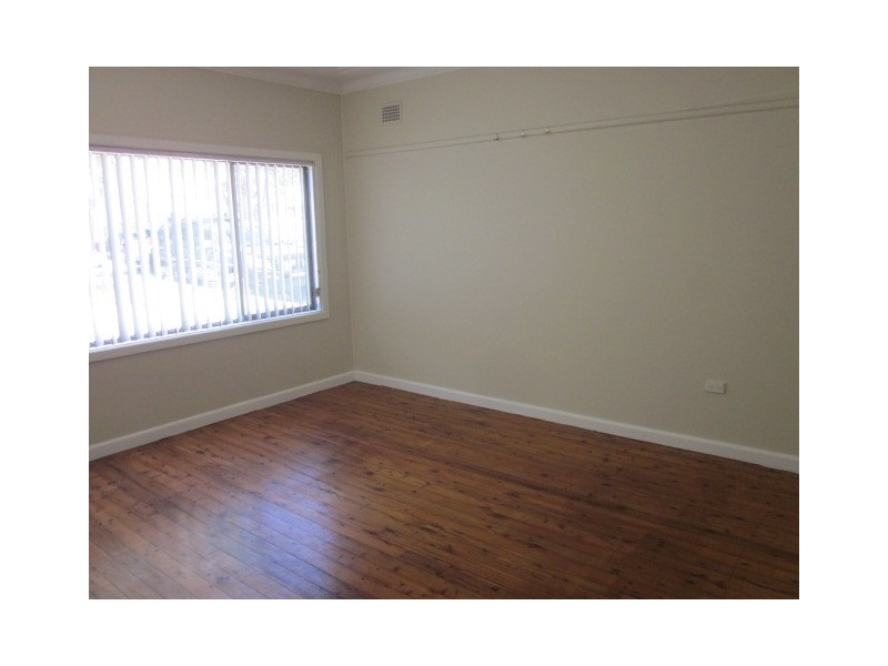 17 Chipilly Avenue, Engadine NSW 2233