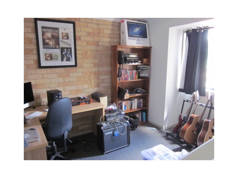 2/145 Parkes Street, Helensburgh NSW 2508