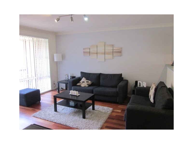 2/33 Stuart Street, Helensburgh NSW 2508